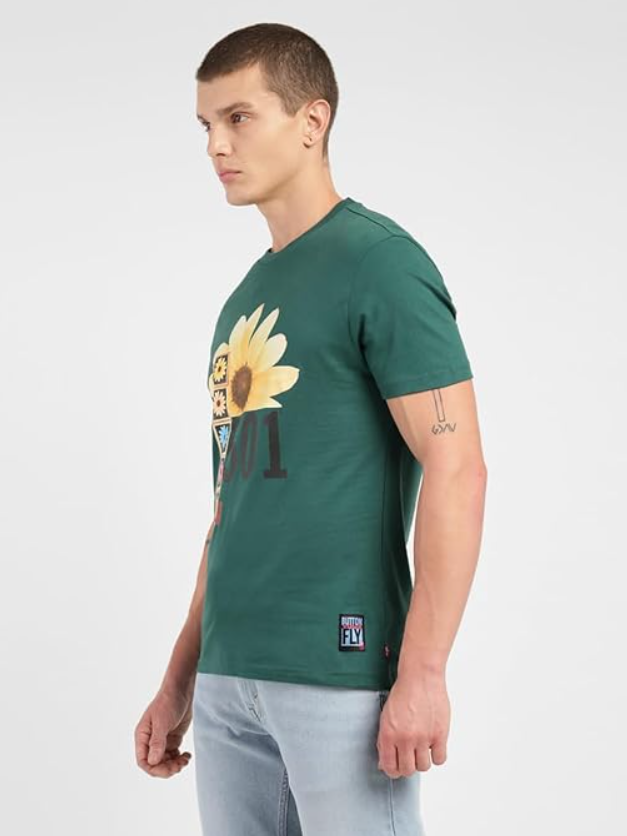 Levi's Men's Cotton Regular Fit Graphic T-Shirt