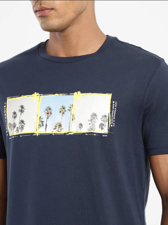 Levi's Men's Graphic Print Slim Fit T-shirt