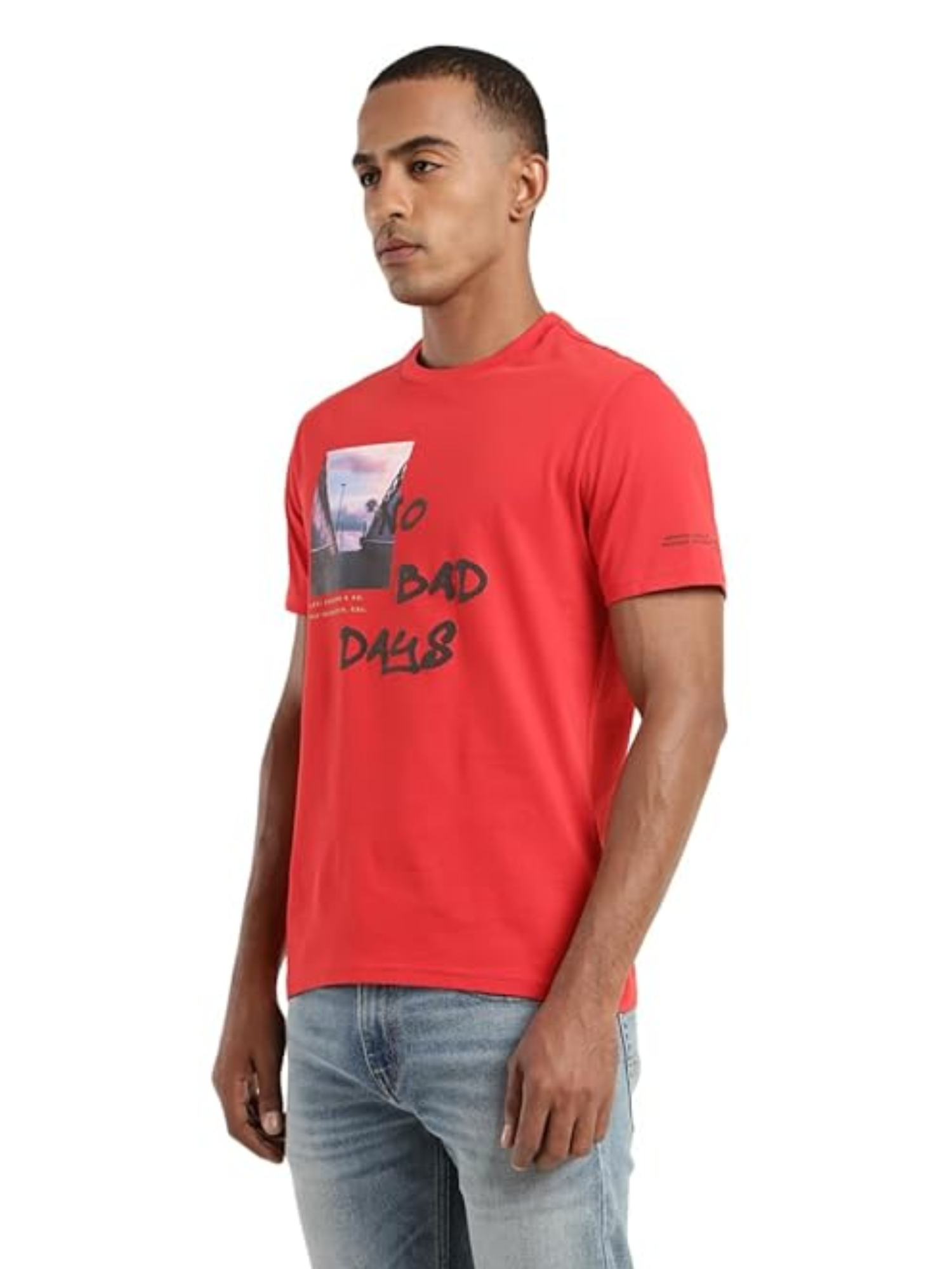 Levi's Men's Regular Fit Graphic T-Shirt