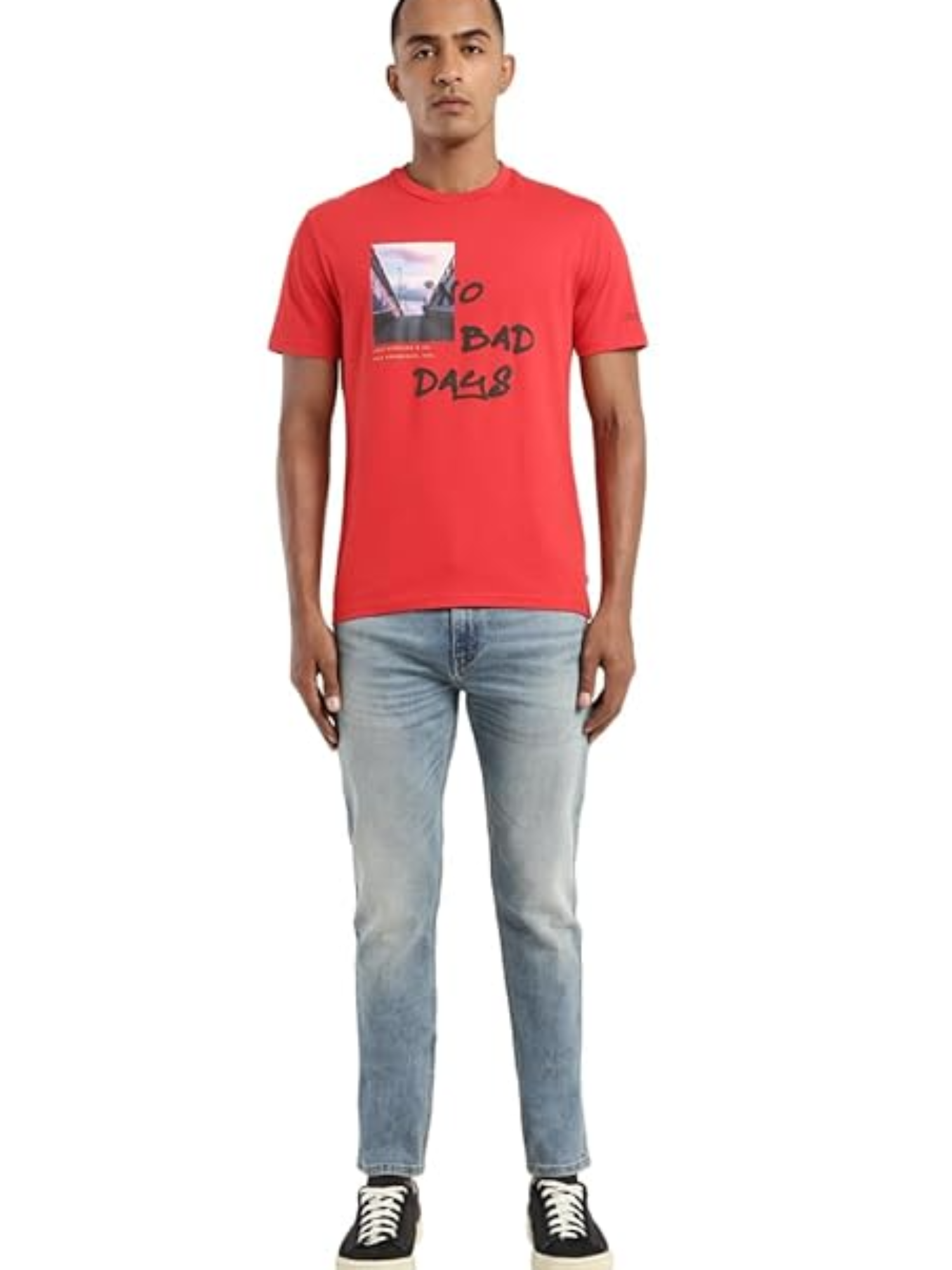 Levi's Men's Regular Fit Graphic T-Shirt