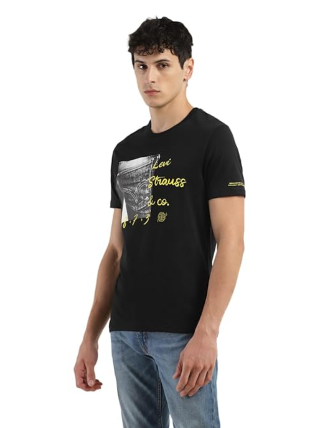 Levi's Men's Cotton Regular Fit Graphic T-Shirt