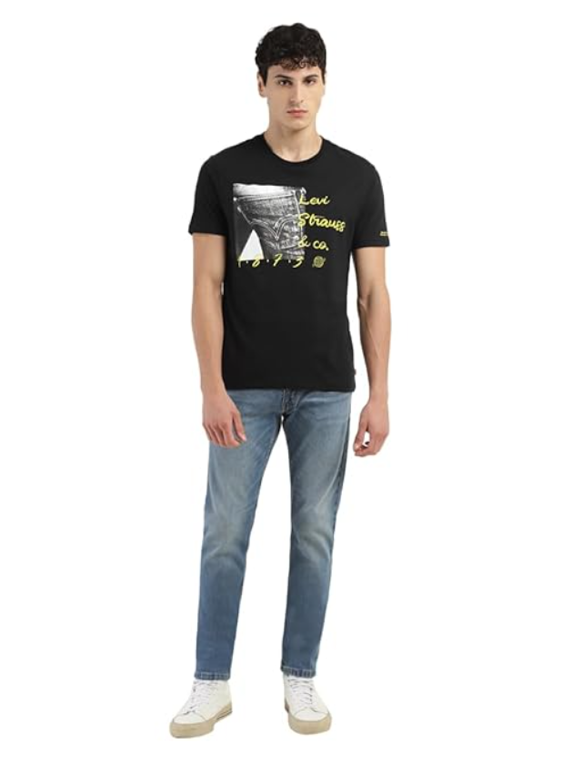 Levi's Men's Cotton Regular Fit Graphic T-Shirt