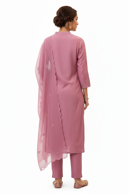 Mauve Pink Embroidered Kurta Set with Scalloped Dupatta – 3 Piece Suit