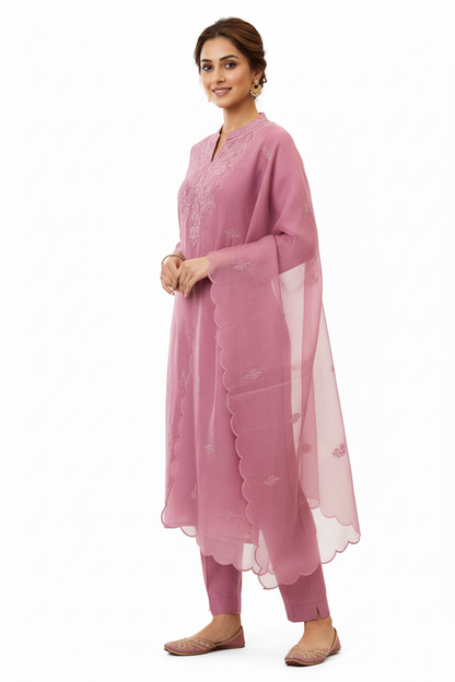 Mauve Pink Embroidered Kurta Set with Scalloped Dupatta – 3 Piece Suit