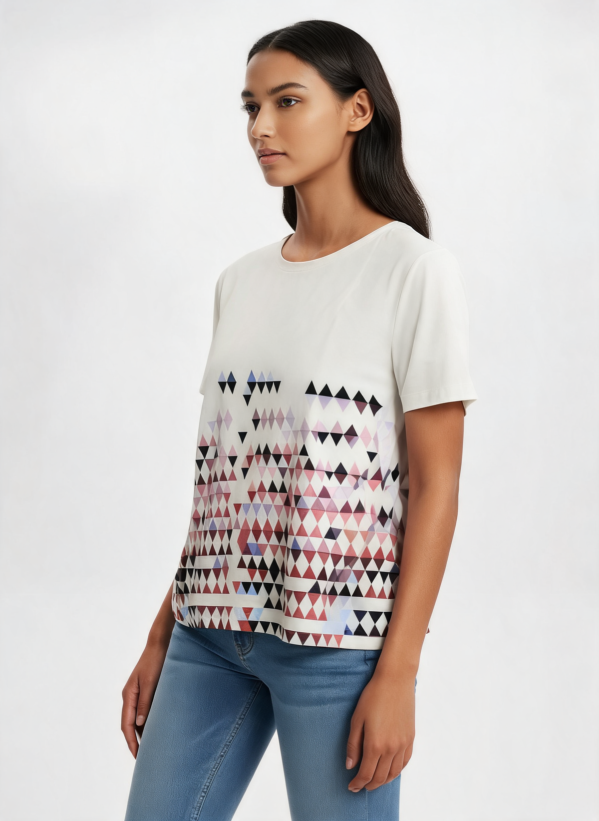 Wrangler Women's White Geometric Triangle Print T-Shirt